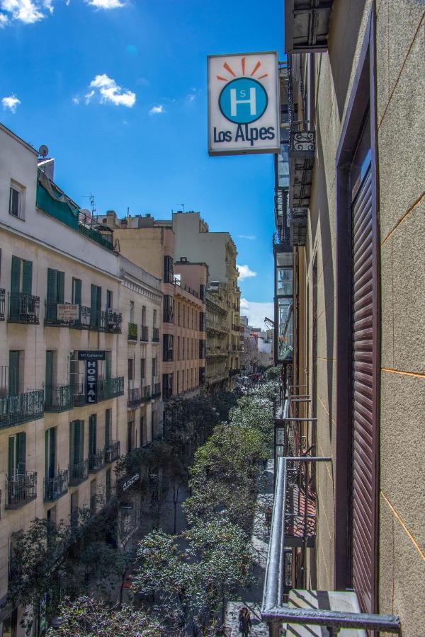 Hostal Los Alpes Madrid Bagian luar foto