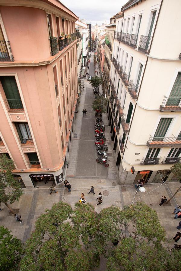 Hostal Los Alpes Madrid Bagian luar foto